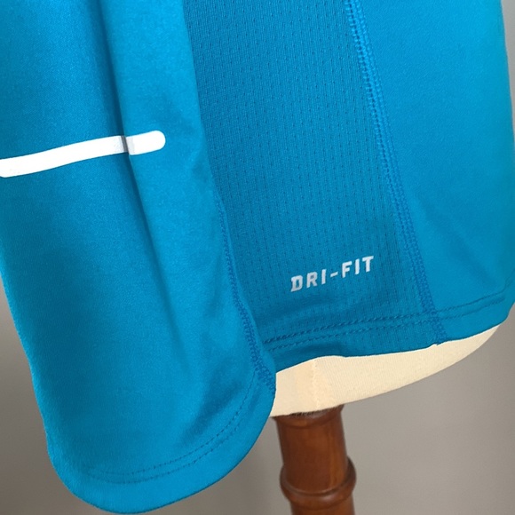 Nike Womens Running Long Sleeve - Picture 5 of 7